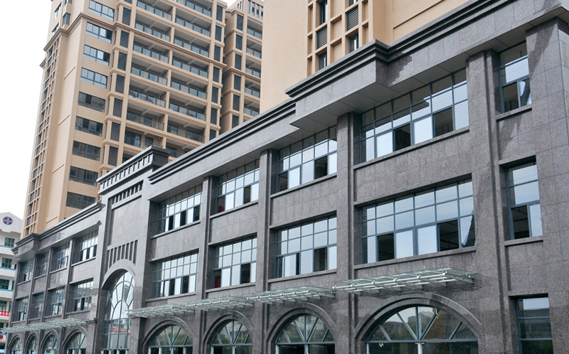福建龙岩上杭县紫金财富中心广场.jpg